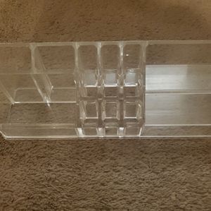 Makeup organizer